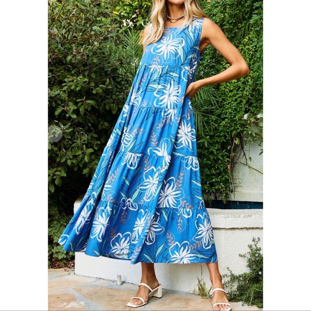 ✨LAST ONE✨Most Beautiful Tiered Sleeveless Floral Print Maxi Dress - Picture 3 of 4